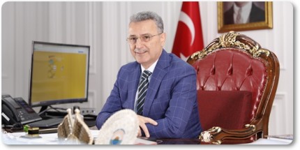 Üniversiteyi Kazanan Gençlere İlkadım’dan Eğitim Desteği